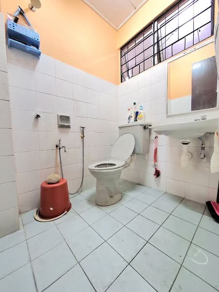 2-storey Terraced House for Sale in Usj 11 (Subang Jaya) - Nadzmie Nasir - Bathroom - PropertyGuru.com.my