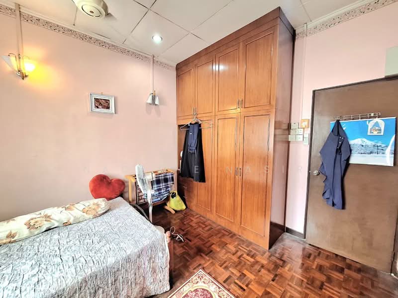 2-storey Terraced House for Sale in Usj 11 (Subang Jaya) - Nadzmie Nasir - Bedroom - PropertyGuru.com.my