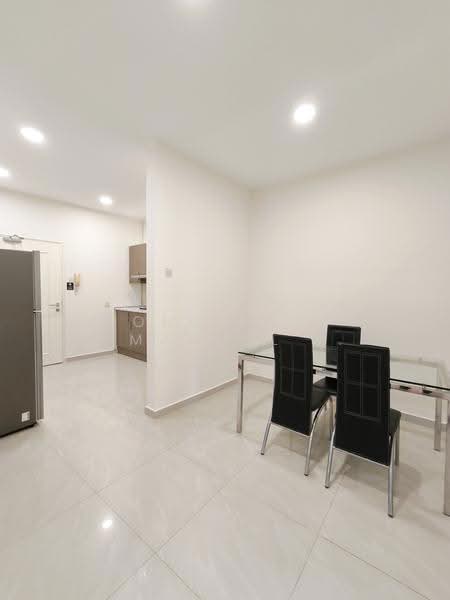 Kediaman Servis untuk Dijual di Parkview Service Apartment - Yong Shin Emmanuel Lai - Kitchen - PropertyGuru.com.my