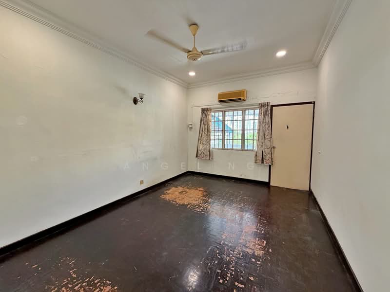 Rumah Teres 2 Tingkat untuk Dijual di Taman Midah (Cheras) - Angel Ng - Living Room - PropertyGuru.com.my