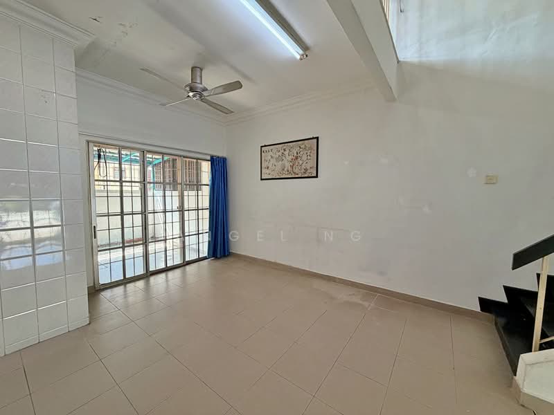 Rumah Teres 2 Tingkat untuk Dijual di Taman Midah (Cheras) - Angel Ng - Living Room - PropertyGuru.com.my