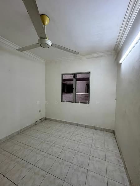 Untuk Dijual - Flora Damansara Apartment