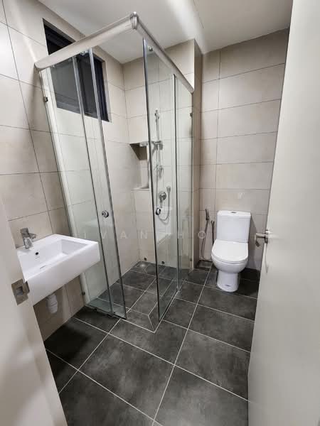 Servis Apartment untuk Disewa di Sunway Avila Residences - Ivan Hoh - Bathroom - PropertyGuru.com.my