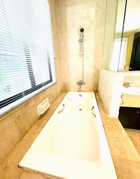 Service Residence for Rent at Villa Seavoy - Kew . - Bathroom - PropertyGuru.com.my