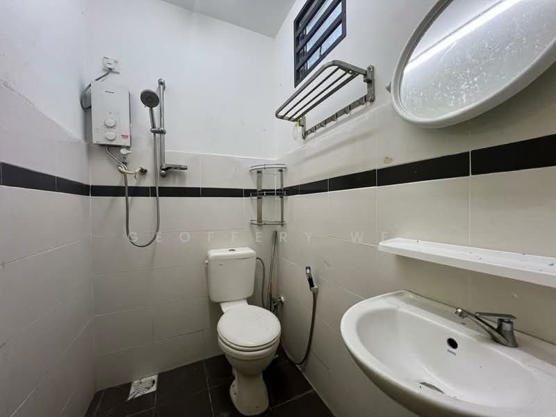 Rumah Teres 1 Tingkat untuk Disewa di Merlimau (Melaka) - Geoffery Wee - Bathroom - PropertyGuru.com.my
