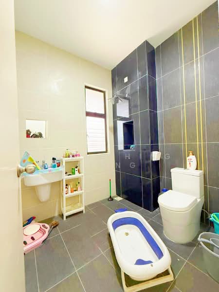 Rumah Berkembar untuk Dijual di Taman Pulai Hijauan (Skudai) - Loong Hing Liong - Bathroom - PropertyGuru.com.my