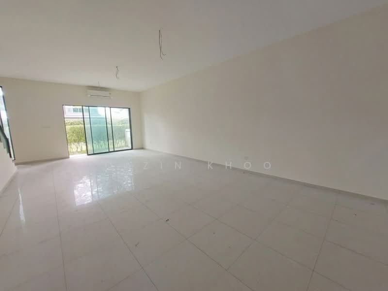 2-storey Terraced House for Sale in Ipoh (Perak) - Qazin Khoo - Living Room - PropertyGuru.com.my