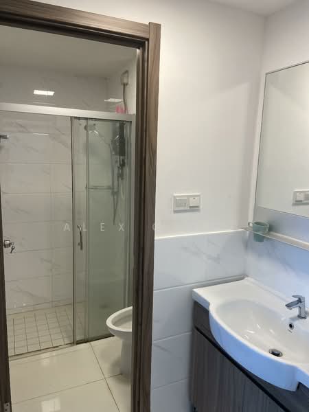 Pangsapuri untuk Disewa di Starview Bay @ Forest City - Alex Cheah - Bathroom - PropertyGuru.com.my