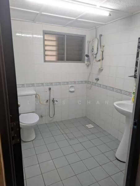 Condominium for Sale at Greenpark - Lucas Chan - Bathroom - PropertyGuru.com.my