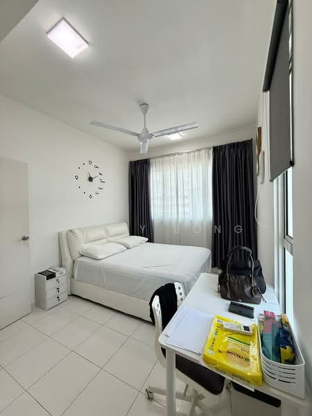 Kondominium untuk Dijual di i-Santorini - Landy Bong - Bedroom - PropertyGuru.com.my