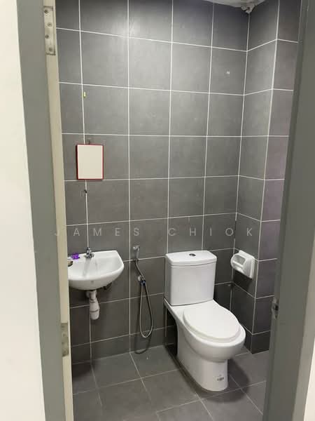 Servis Apartment untuk Dijual di V-Residensi 2 - James Chiok - Bathroom - PropertyGuru.com.my