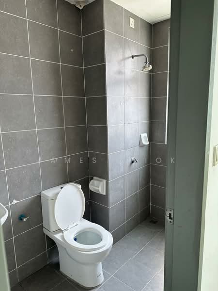 Servis Apartment untuk Dijual di V-Residensi 2 - James Chiok - Bathroom - PropertyGuru.com.my