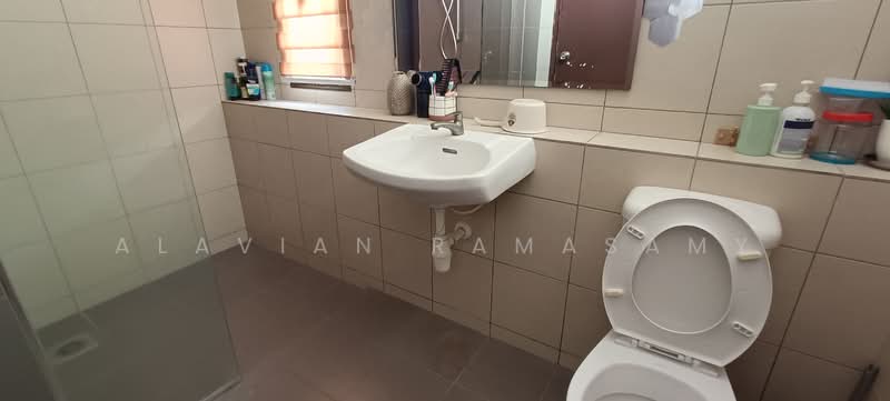 Rumah Teres untuk Dijual di Bandar Botanic (Klang) - Alavian Ramasamy - Bathroom - PropertyGuru.com.my
