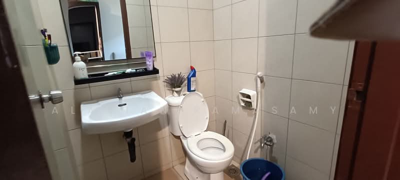 Rumah Teres untuk Dijual di Bandar Botanic (Klang) - Alavian Ramasamy - Bathroom - PropertyGuru.com.my