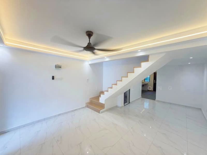 2-storey Terraced House for Sale in Bandar Baru Permas Jaya (Permas Jaya) - Loong Hing Liong - Living Room - PropertyGuru.com.my