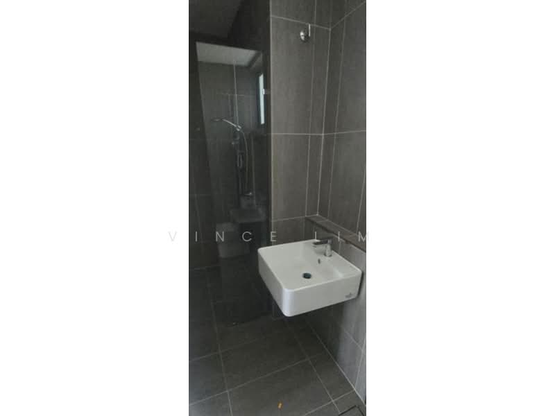 Service Residence for Sale at The Pulse Residence - Vince Lim - Bathroom - PropertyGuru.com.my