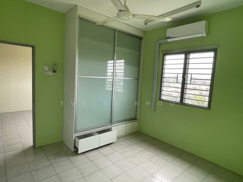 Pangsapuri untuk Dijual di Desa Mas Apartment - Evelyn Khoo - Bedroom - PropertyGuru.com.my