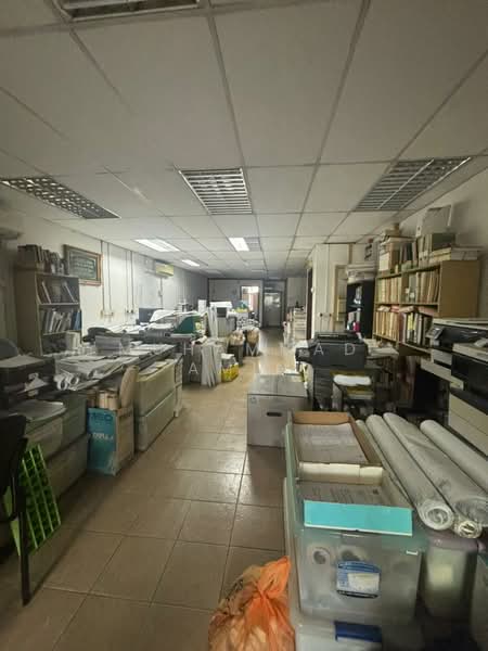 Kedai / Pejabat untuk Dijual di Seksyen 13 (Shah Alam) - Muhammad Amin - Interior - PropertyGuru.com.my