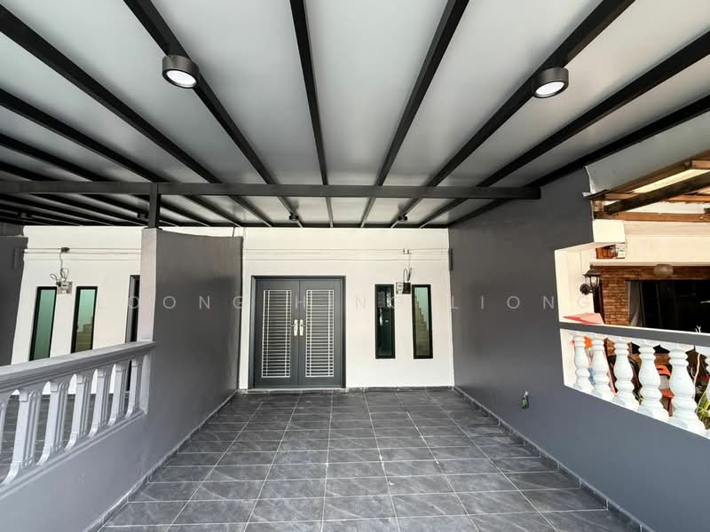 Rumah Teres 2 Tingkat untuk Dijual di Taman Damai Jaya (Skudai) - Loong Hing Liong - Exterior - PropertyGuru.com.my