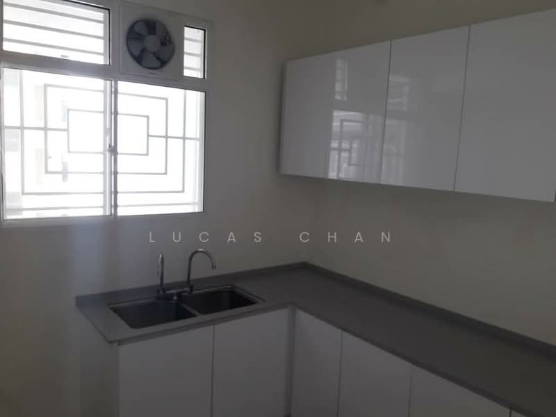 Kondominium untuk Dijual di Casa Green - Lucas Chan - Kitchen - PropertyGuru.com.my