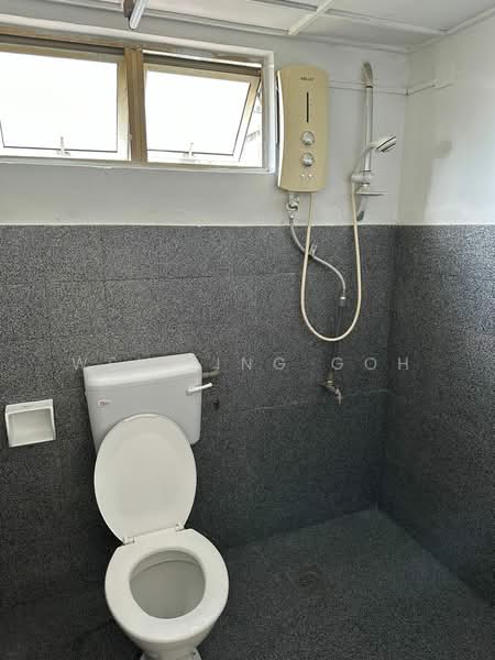 Pangsapuri untuk Disewa di Vista Saujana - Wei Sing Goh - Bathroom - PropertyGuru.com.my
