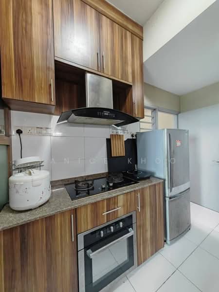 Service Residence for Sale at The Sky Executive Suites - Janice Khoo - Kitchen - PropertyGuru.com.my