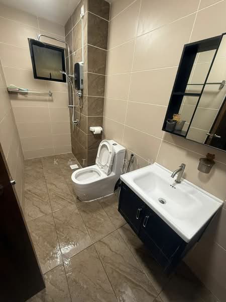 Servis Apartment untuk Dijual di Veranda Residence - Katherine Low - Bathroom - PropertyGuru.com.my