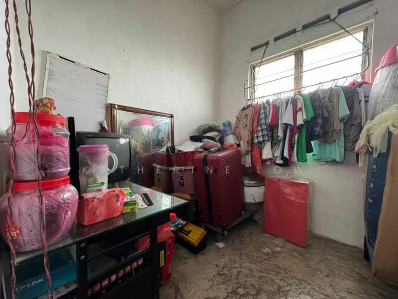 Rumah Flat untuk Dijual di Taman Pulai Utama - Katherine Low - PropertyGuru.com.my
