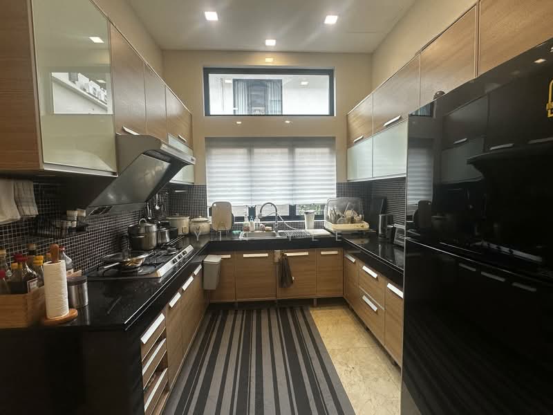 Bungalow for Sale in Bukit Gita Bayu (Seri Kembangan) - Yin Yee - Kitchen - PropertyGuru.com.my