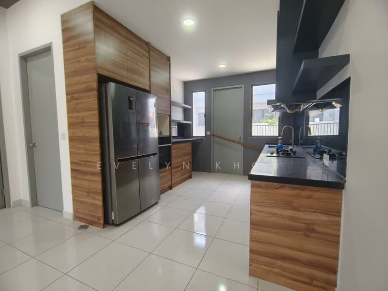 Rumah Teres 2 Tingkat untuk Disewa di Saujana Rawang (Rawang) - Evelyn Khoo - Kitchen - PropertyGuru.com.my