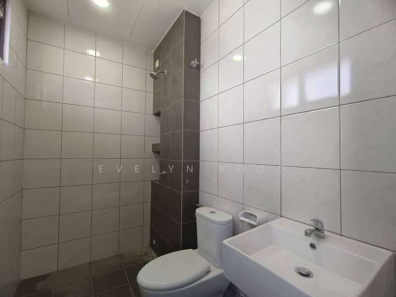 Rumah Teres 2 Tingkat untuk Disewa di Saujana Rawang (Rawang) - Evelyn Khoo - Bathroom - PropertyGuru.com.my