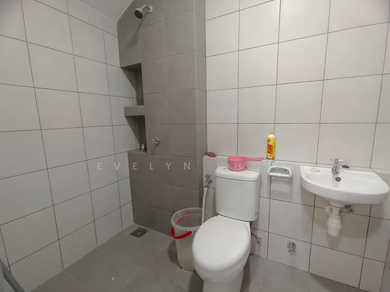 Rumah Teres 2 Tingkat untuk Disewa di Saujana Rawang (Rawang) - Evelyn Khoo - Bathroom - PropertyGuru.com.my