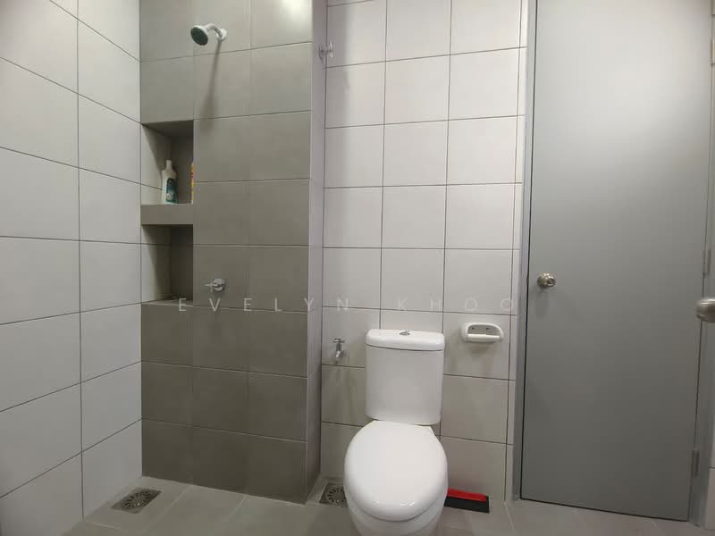 Rumah Teres 2 Tingkat untuk Disewa di Saujana Rawang (Rawang) - Evelyn Khoo - Bathroom - PropertyGuru.com.my