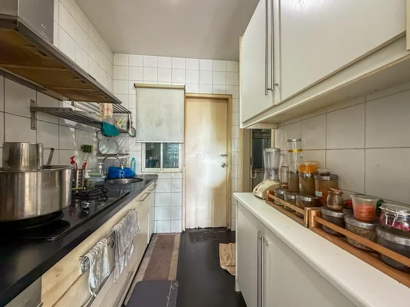 Condominium for Sale at Armanee Terrace - Firdaus Husin - Kitchen - PropertyGuru.com.my