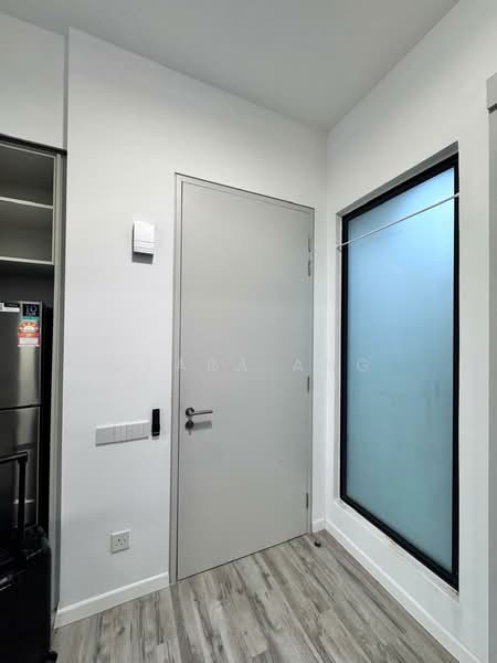 Service Residence for Rent at Millerz Square Serviced Residence - Clara Ang - Entrance - PropertyGuru.com.my