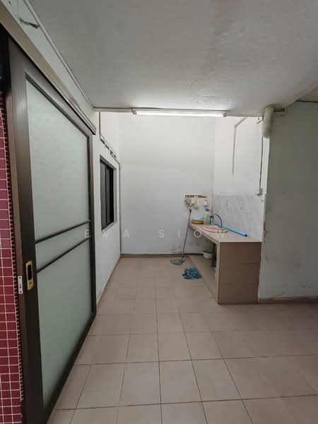 Rumah Teres 1 Tingkat untuk Dijual di Taman Ungku Tun Aminah (Skudai) - Eva Siow - Kitchen - PropertyGuru.com.my