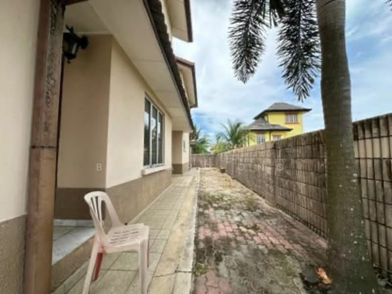 Bungalow for Sale in Bandar Country Homes (Rawang) - Bernard Ong - Exterior - PropertyGuru.com.my