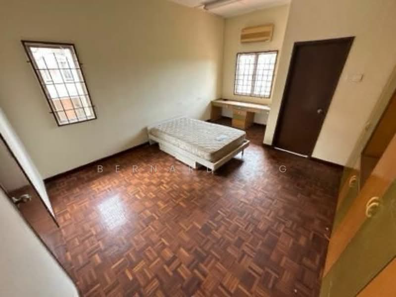 Bungalow for Sale in Bandar Country Homes (Rawang) - Bernard Ong - Bedroom - PropertyGuru.com.my