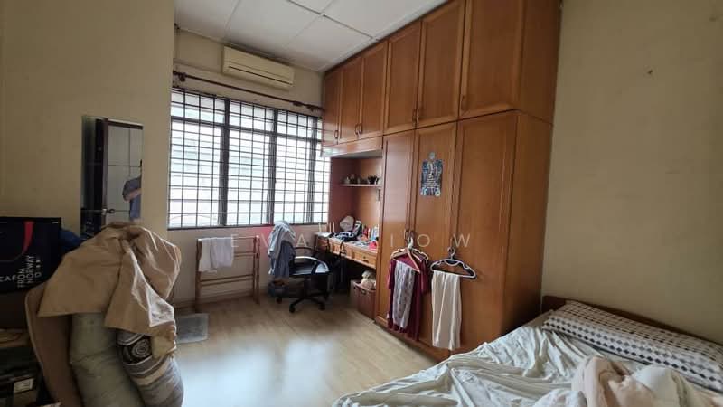 2-storey Terraced House for Sale in Taman Perling (Perling) - Eva Siow - Bedroom - PropertyGuru.com.my