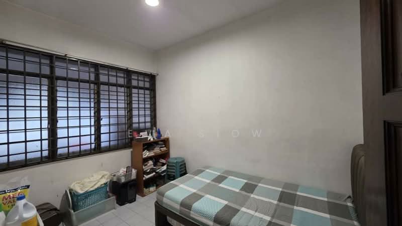 2-storey Terraced House for Sale in Taman Perling (Perling) - Eva Siow - Bedroom - PropertyGuru.com.my