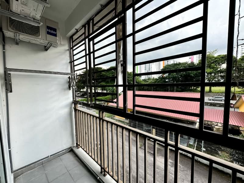 Servis Apartment untuk Disewa di SuriaMas Suites - Joanna Tai - Balcony - PropertyGuru.com.my