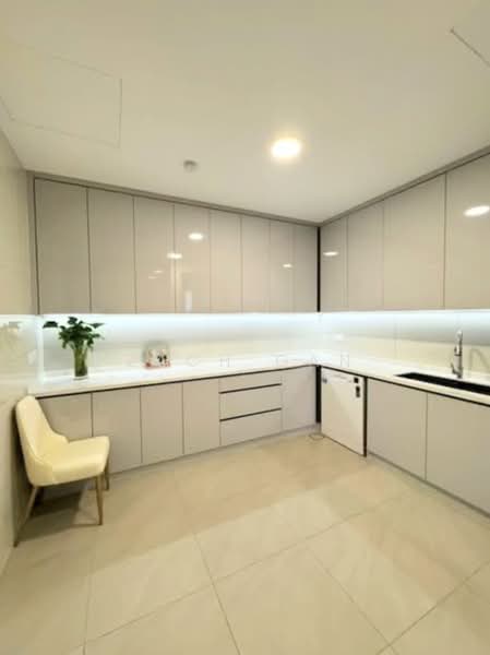 Service Residence for Sale at Park Regent @Desa Park City - Zach Gan - Kitchen - PropertyGuru.com.my