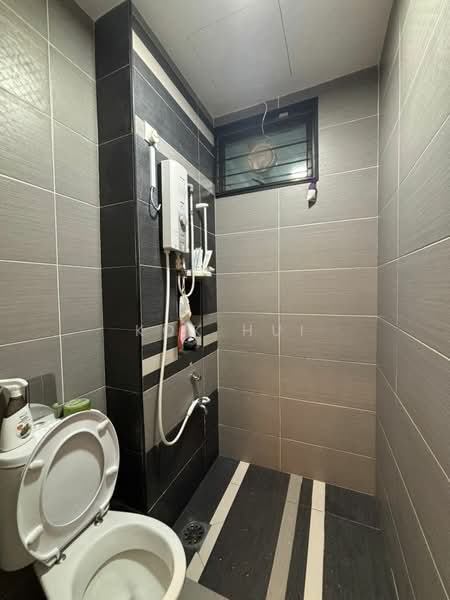 Rumah Kluster untuk Dijual di Taman Desa Tebrau (Tebrau) - Kok Hui - Bathroom - PropertyGuru.com.my