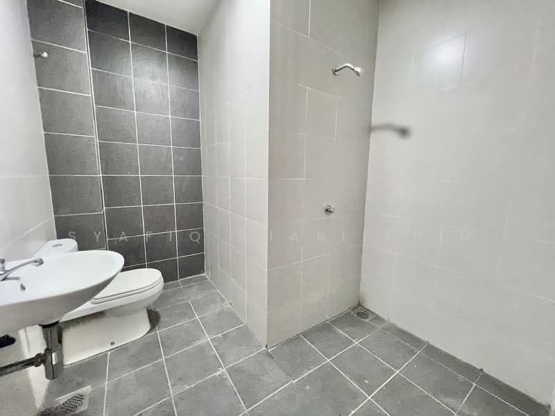 Terraced House for Sale in Shah Alam (Selangor) - Syafiq Sharifudin - Bathroom - PropertyGuru.com.my