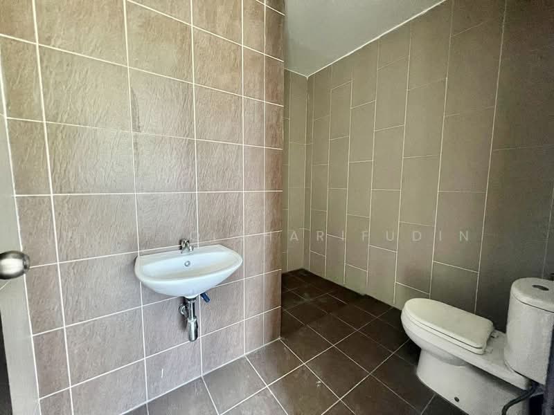 Terraced House for Sale in Shah Alam (Selangor) - Syafiq Sharifudin - Bathroom - PropertyGuru.com.my