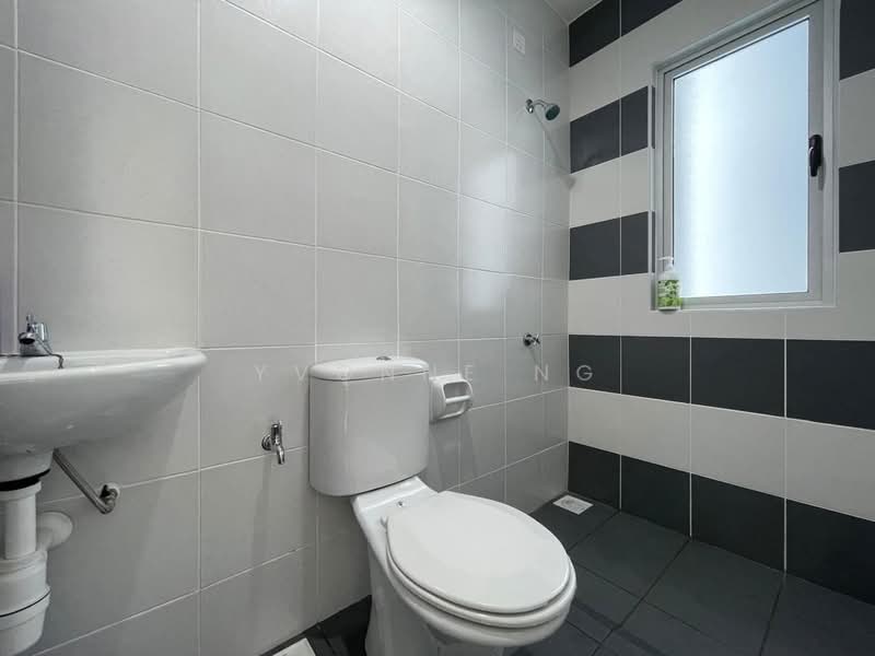 Pangsapuri untuk Disewa di Camellia Residence - Yvonne Ng - Bathroom - PropertyGuru.com.my