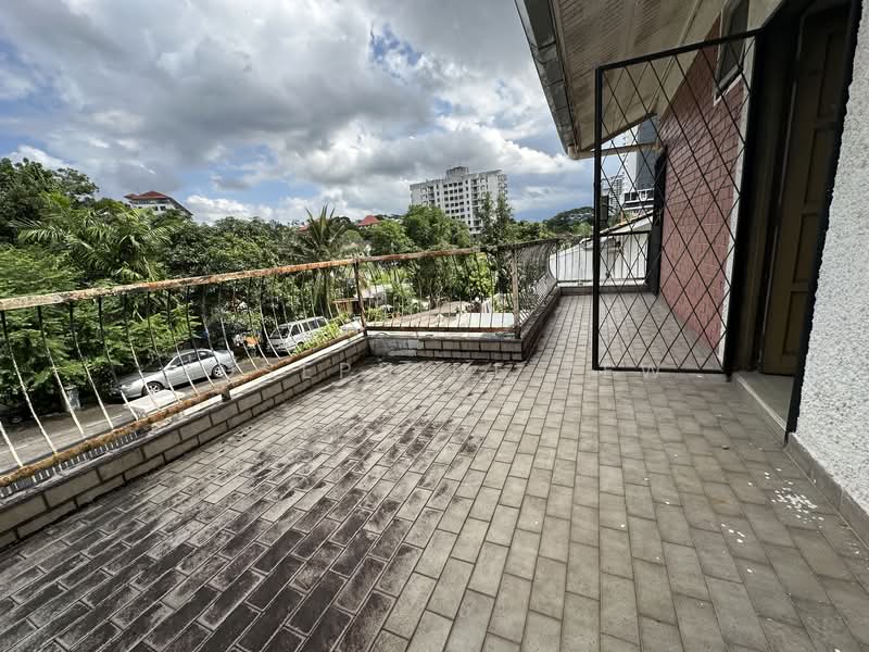 Rumah Berkembar untuk Dijual di Kampung Bahru (Johor Bahru) - Josephine Yew - Balcony - PropertyGuru.com.my