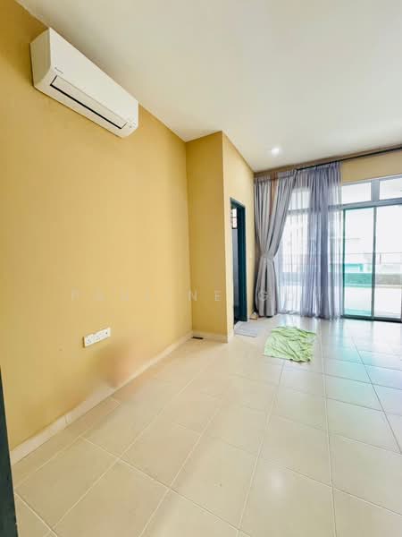 Rumah Teres 2 Tingkat untuk Dijual di Taman Nusa Idaman (Iskandar Puteri (Nusajaya)) - Pauline Goh - Living Room - PropertyGuru.com.my