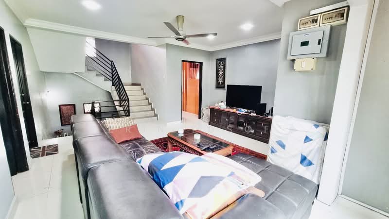 Bungalow for Sale in Rawang (Selangor) - Erin Yusof - Living Room - PropertyGuru.com.my