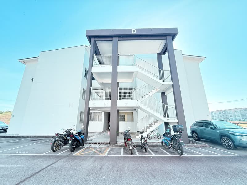 Pangsapuri untuk Dijual di Pangsapuri Enesta Desa Aman - Hasnizam . - Exterior - PropertyGuru.com.my